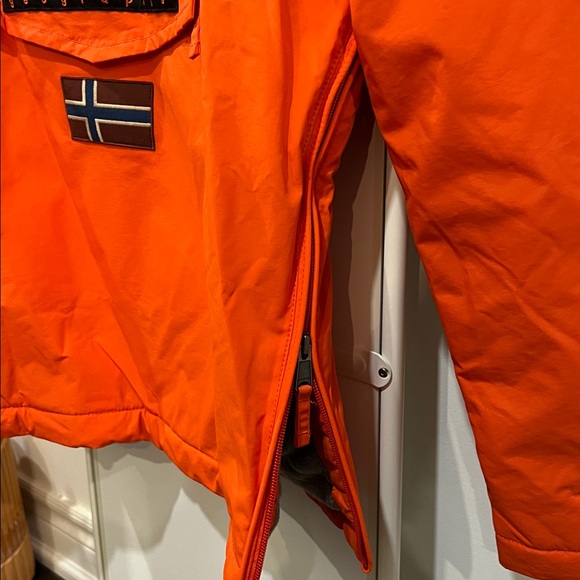 Napapijri Insulated Orange Anorak Jacket - Picture 5 of 11